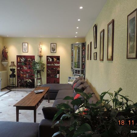 Bed and Breakfast Sees Chez Vous Exterior foto