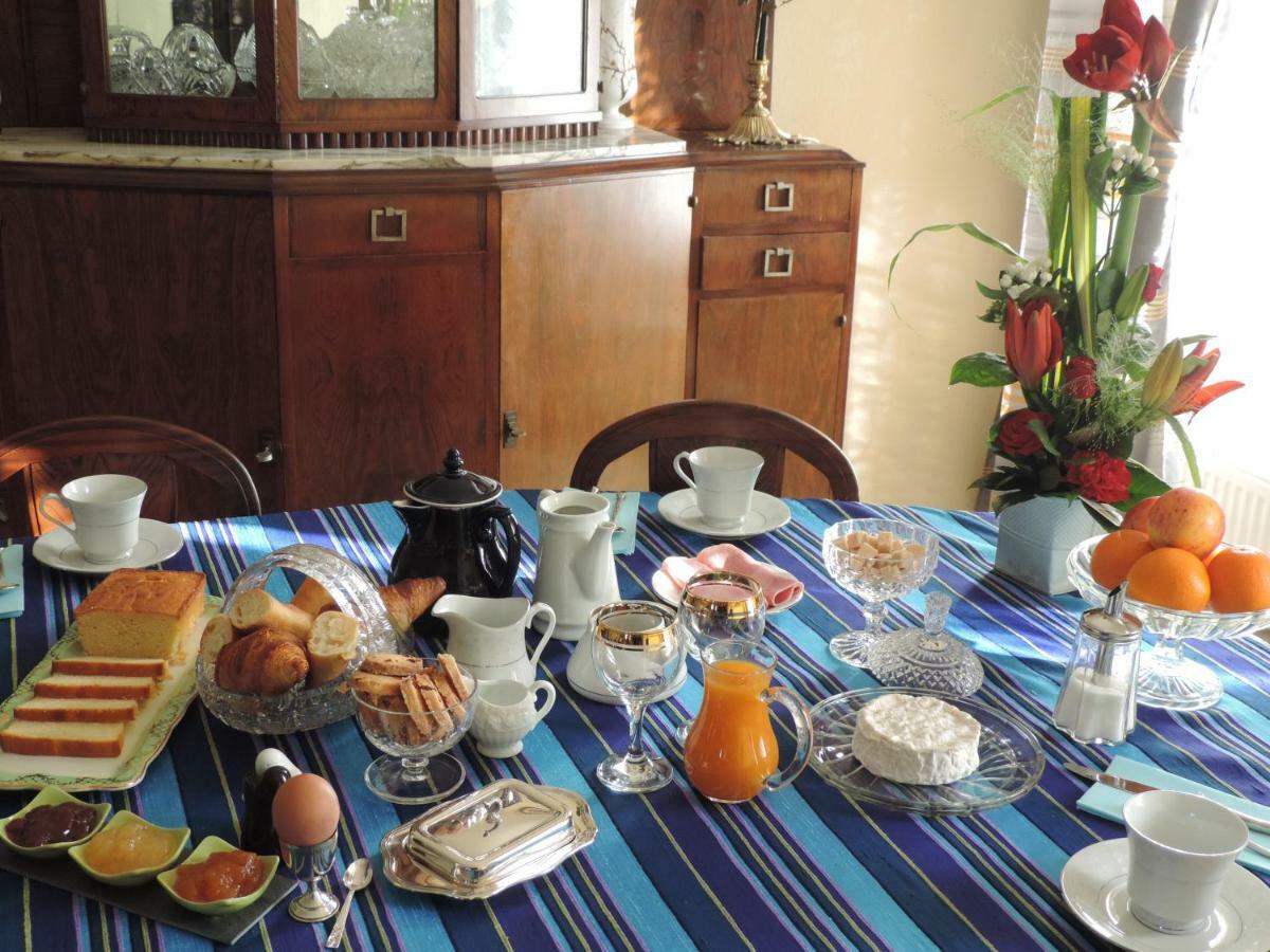 Bed and Breakfast Sees Chez Vous Exterior foto