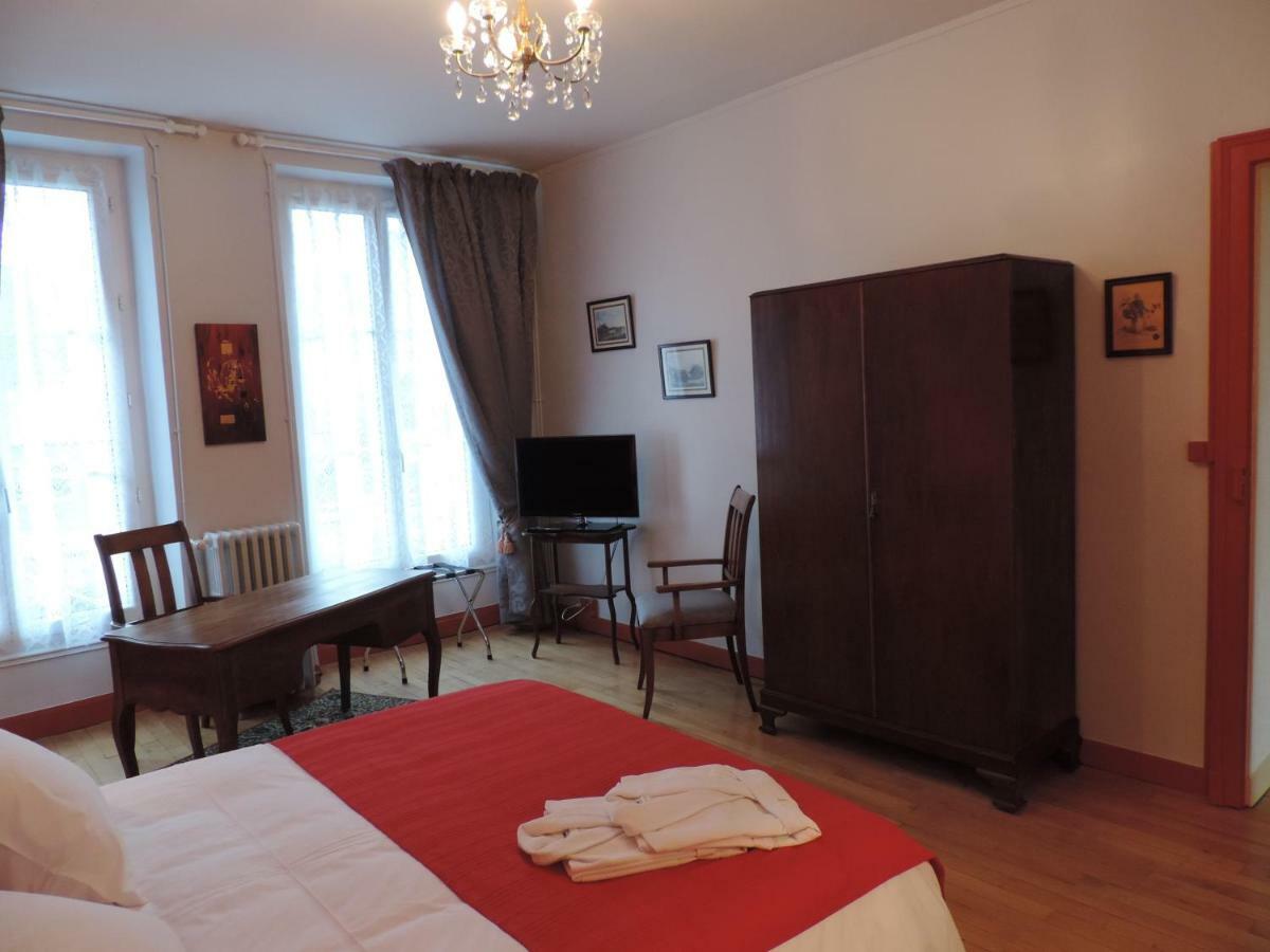 Bed and Breakfast Sees Chez Vous Exterior foto