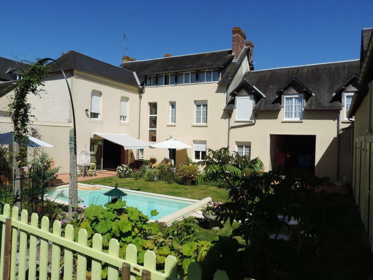 Bed and Breakfast Sees Chez Vous Exterior foto